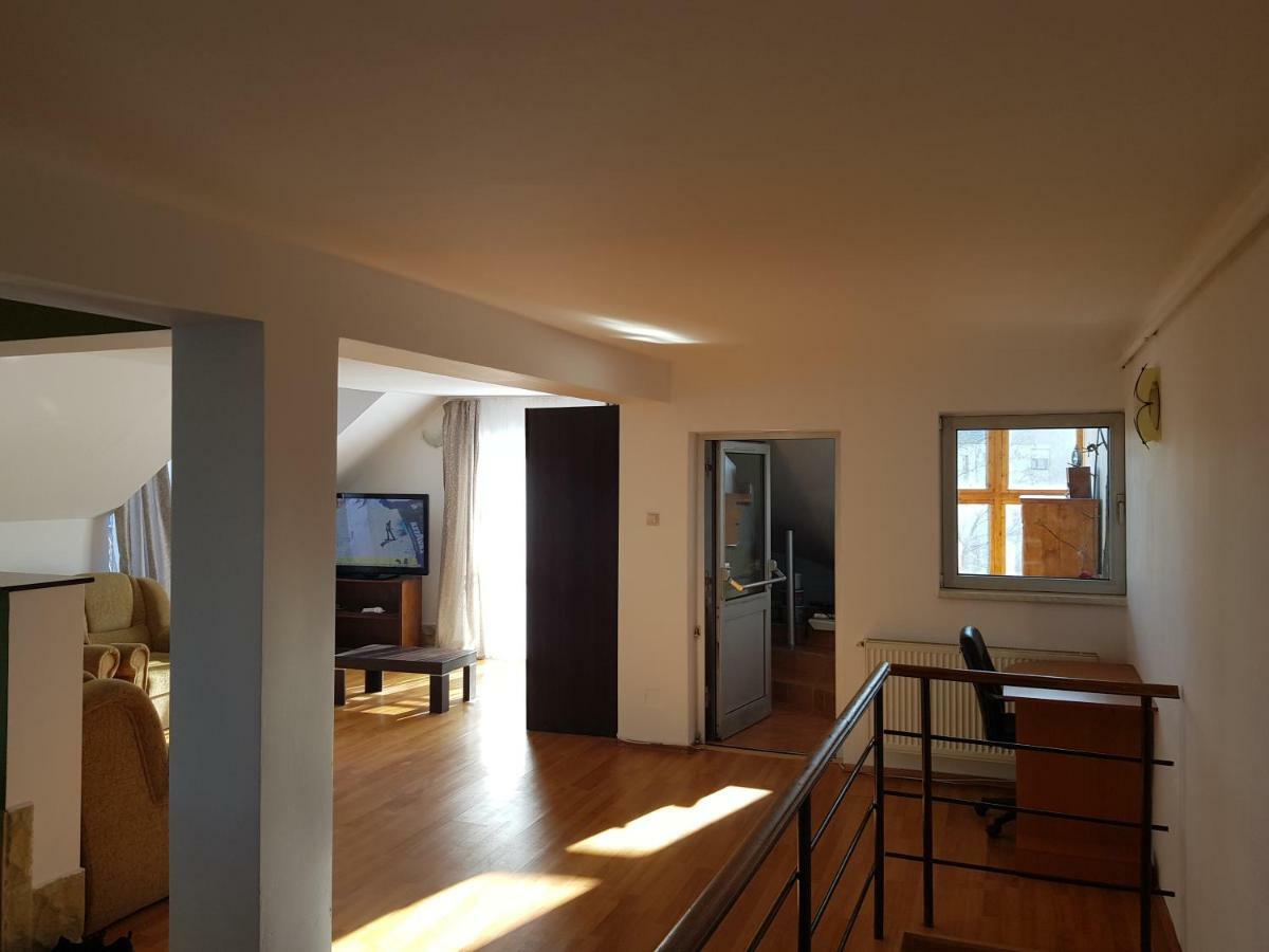 Penthouse Apartament 2 Floors, 2 Bedroom , 2 Bath, 120 Sqm , Inside Yard Parking 클루지나포카 외부 사진