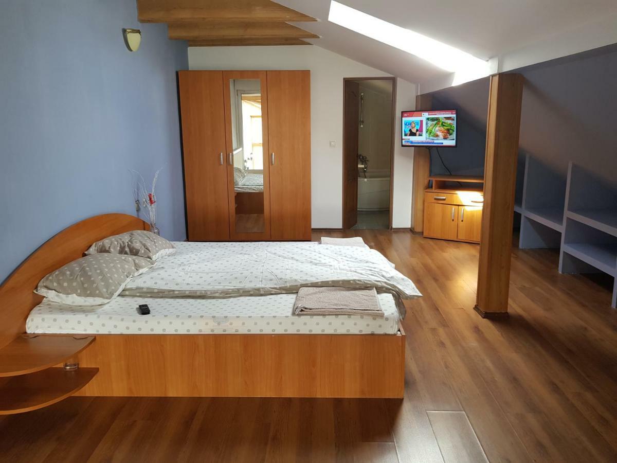 Penthouse Apartament 2 Floors, 2 Bedroom , 2 Bath, 120 Sqm , Inside Yard Parking 클루지나포카 외부 사진